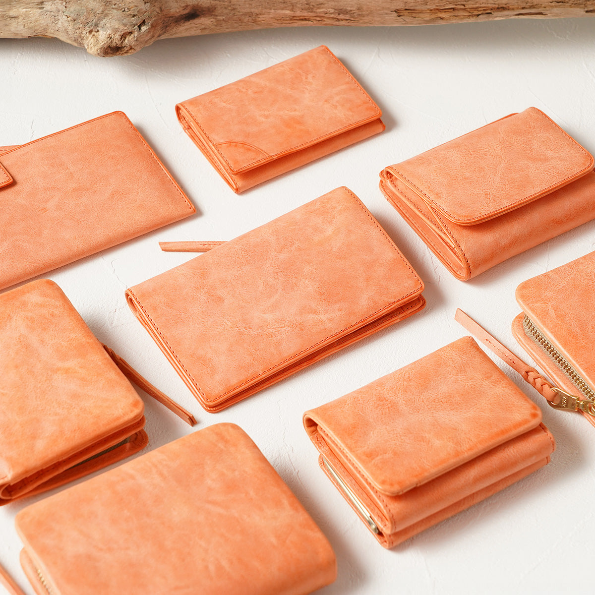 人気フォグレザーシリーズ、新色「オレンジ」近日発売予定