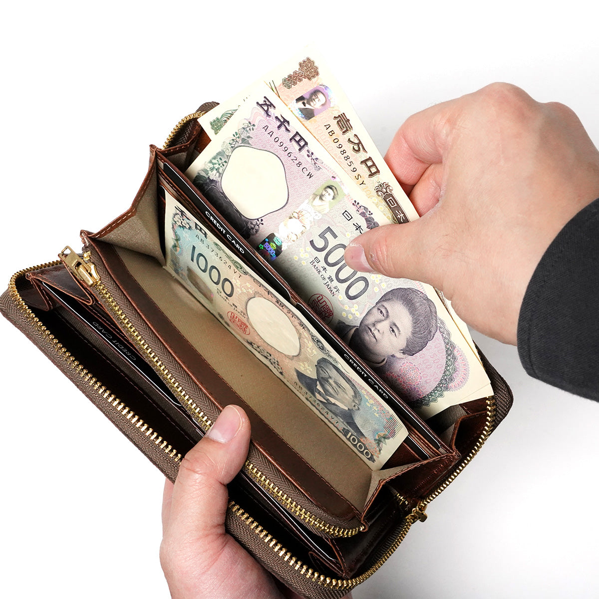 油麂皮圓拉鍊長皮夾 FZKM10