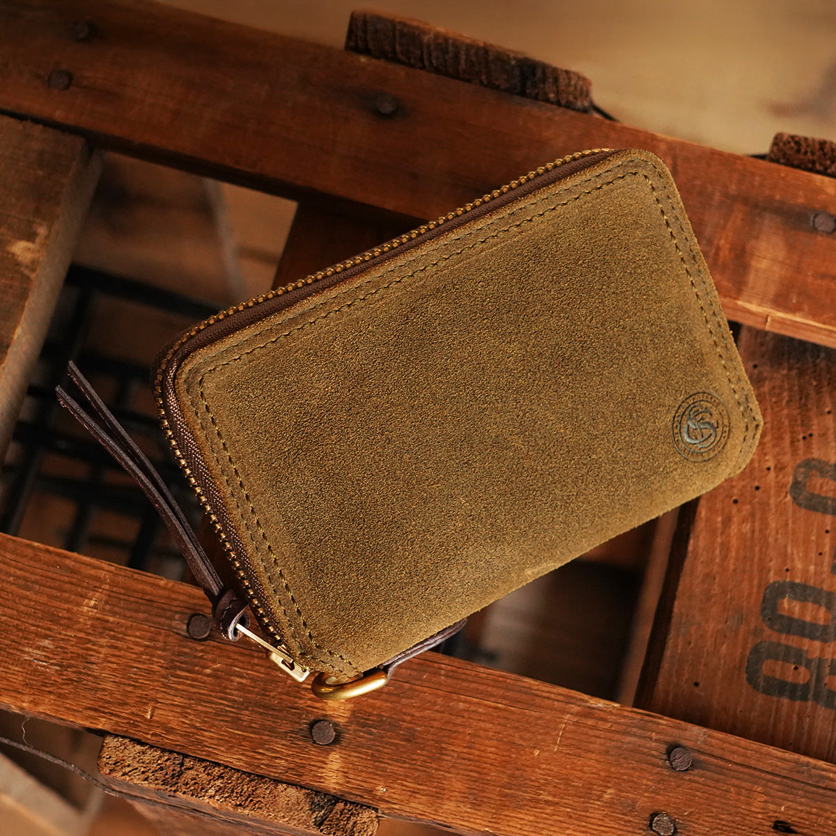 Oil suede round zipper half wallet FZKM11