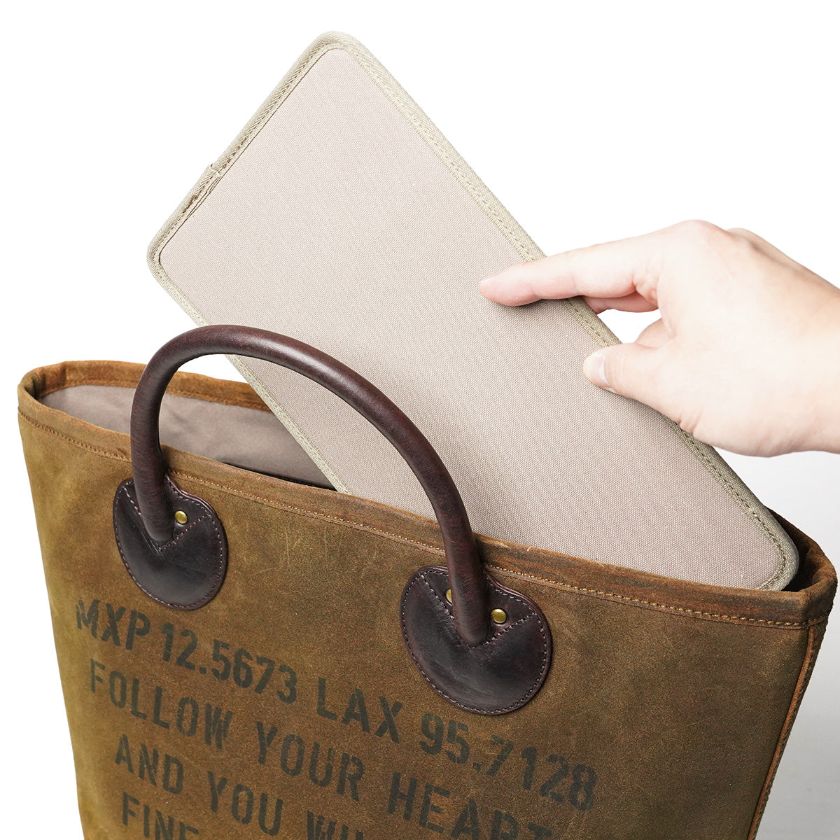 Oiled suede shoulder bag FZKM2001