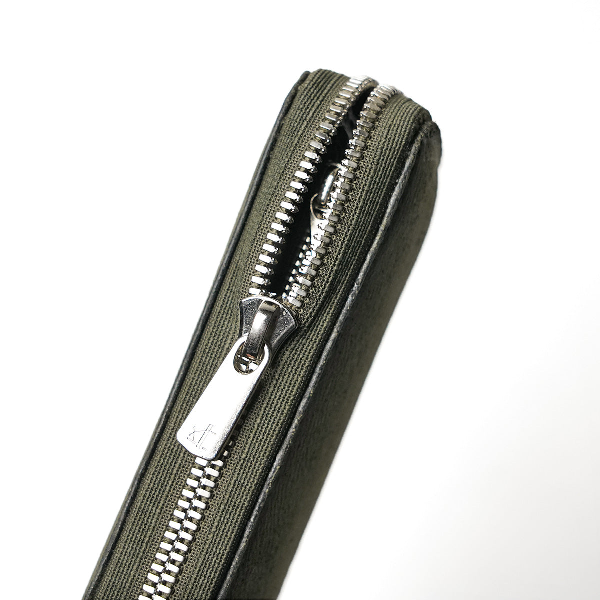 Waxed Elk Leather Round Zipper Long Wallet FZKM850