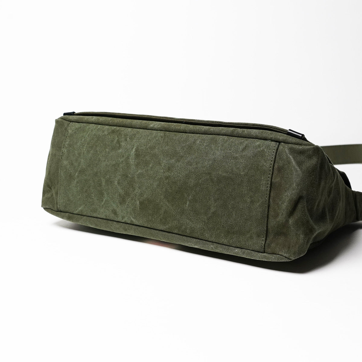 TIGER CANVAS - Tiger Canvas - Shoulder Bag with Flap (M Size) GRN882