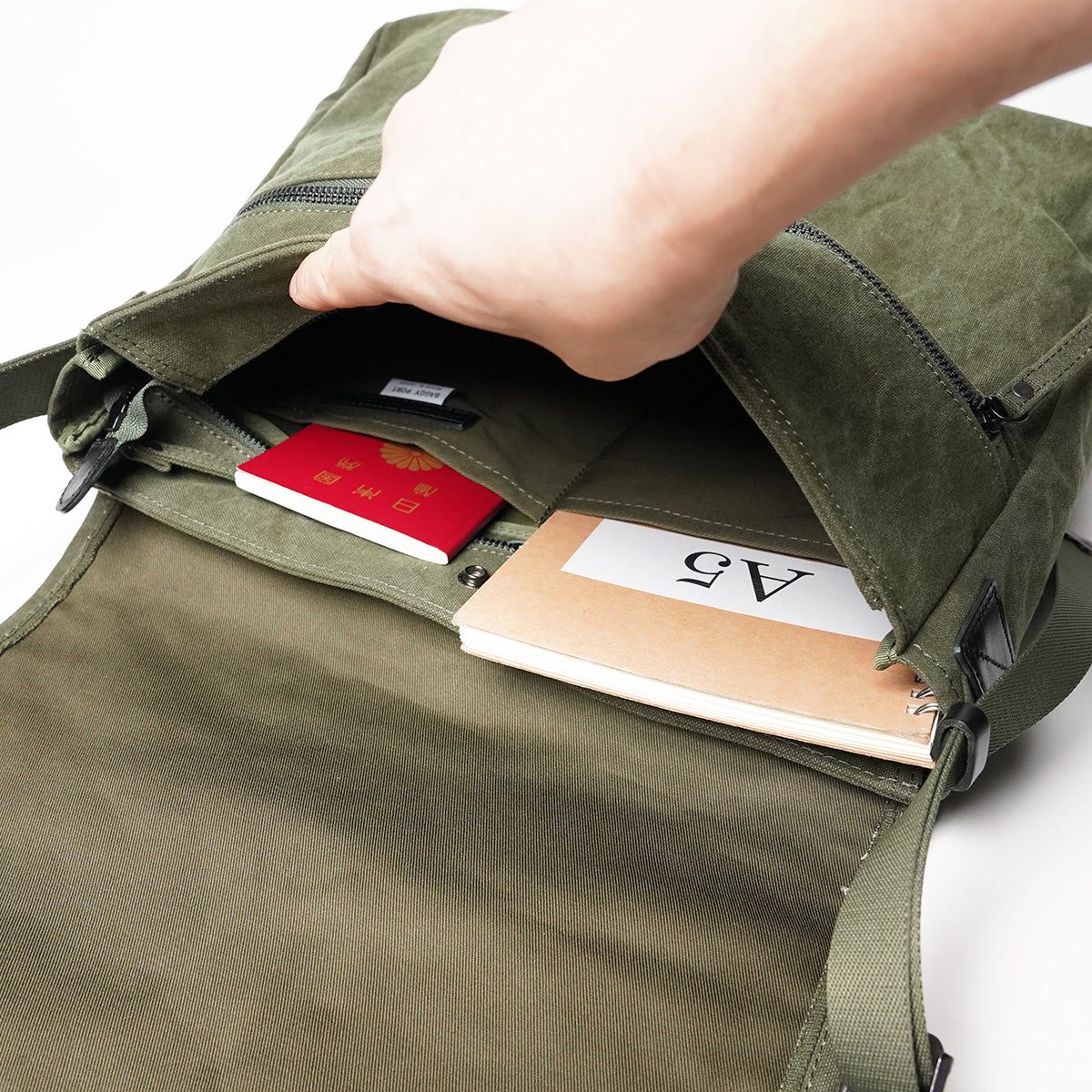 TIGER CANVAS - Tiger Canvas - Shoulder Bag with Flap (M Size) GRN882