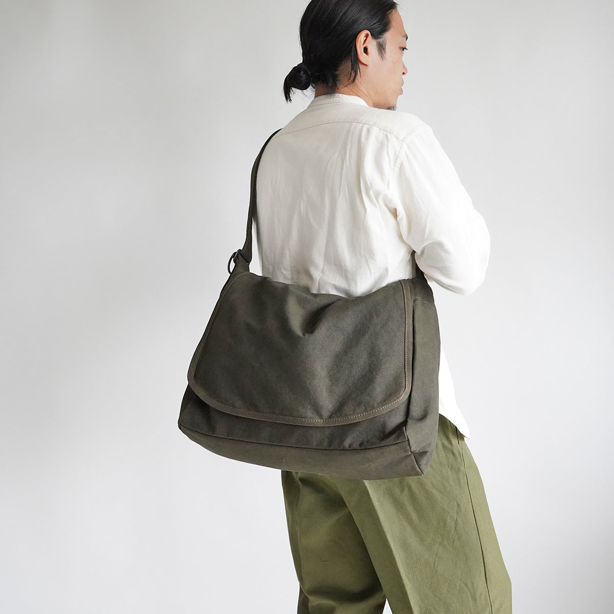KUROSABI - Black Rust Dye - Flap Shoulder Bag L GRN9602