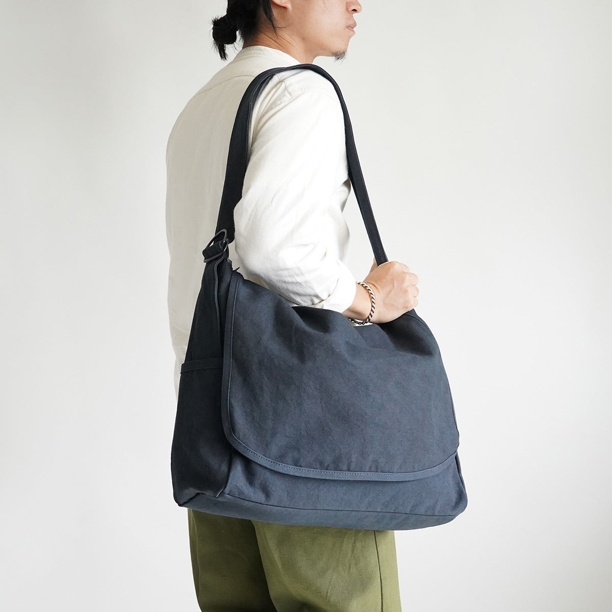KUROSABI - Black Rust Dye - Flap Shoulder Bag L GRN9602