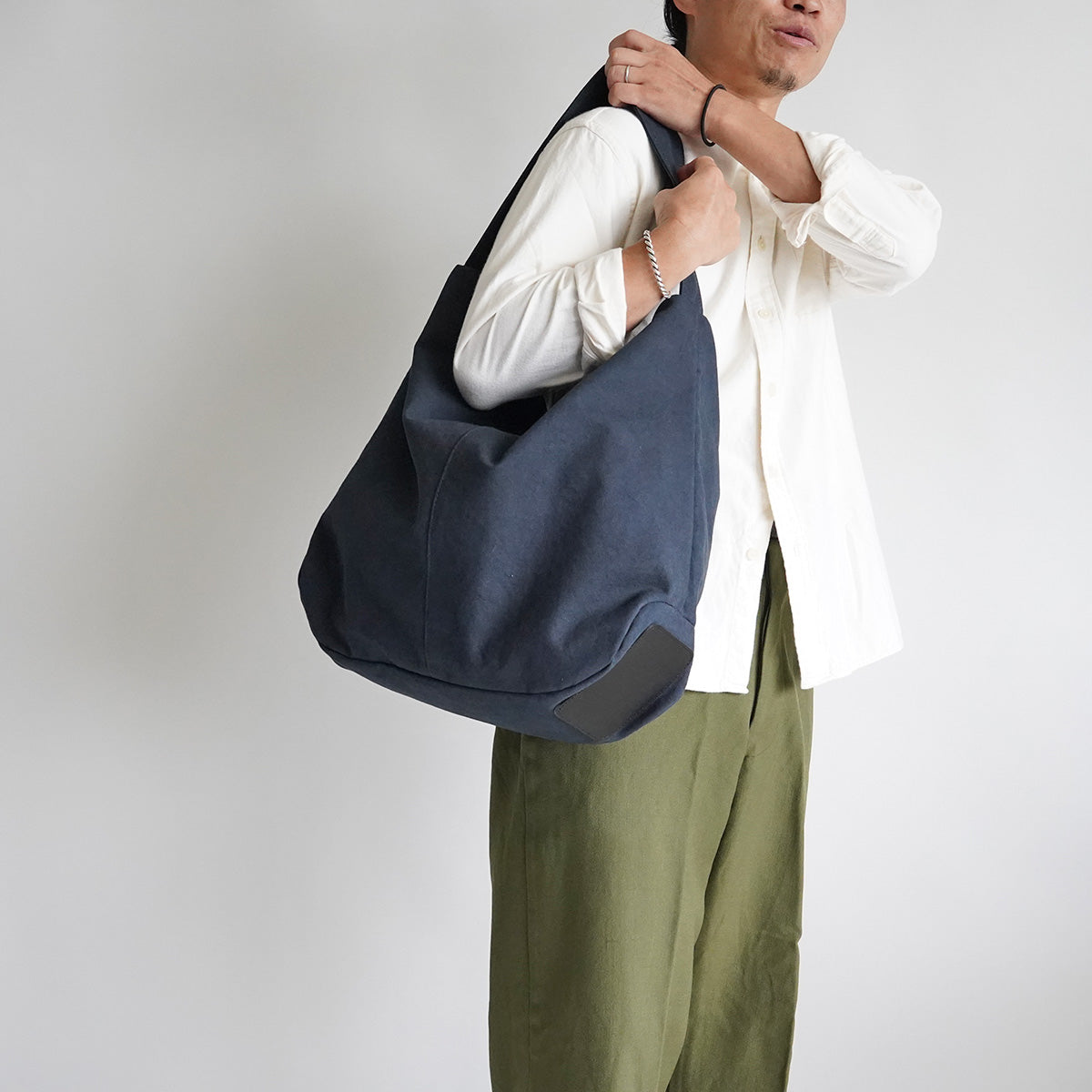 KUROSABI - Black Rust Dye - One-Shoulder Tote Bag GRN9603
