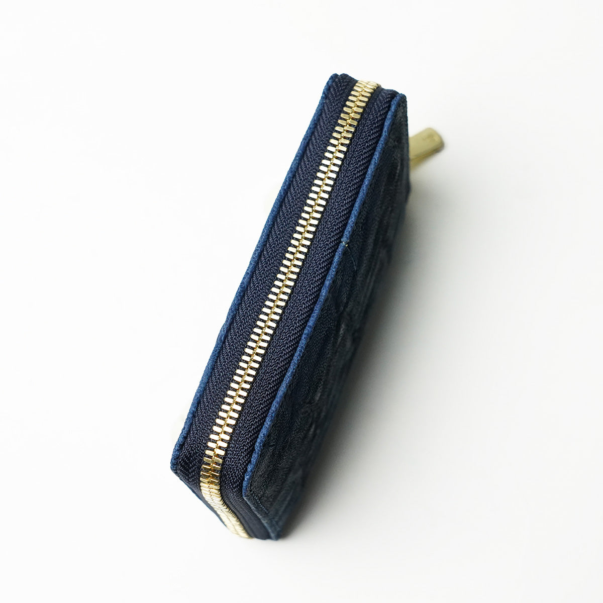 Indigo dyed x elephant leather round zipper half wallet HRD1001