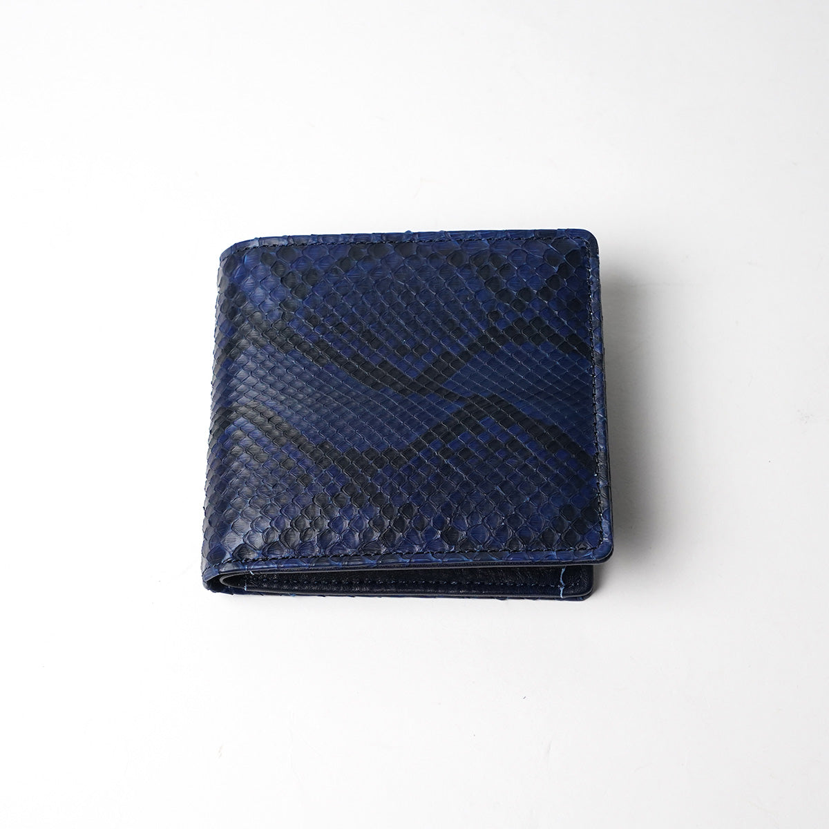 Indigo dyed x snake leather bifold wallet HRD2003