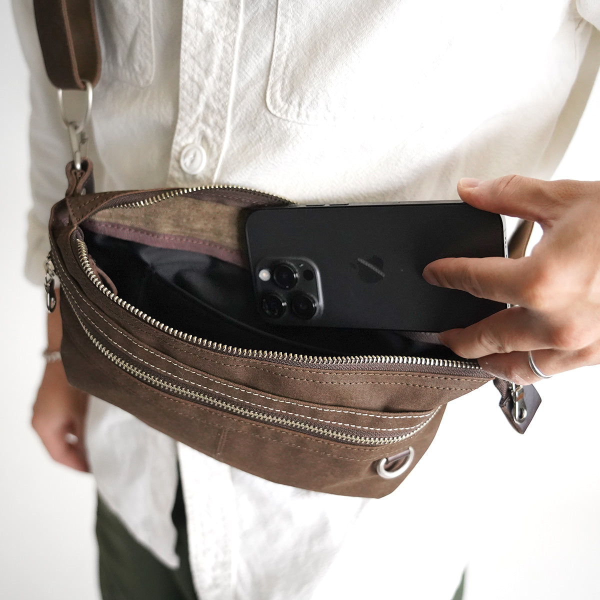 Shelter Duck Body Bag INS600