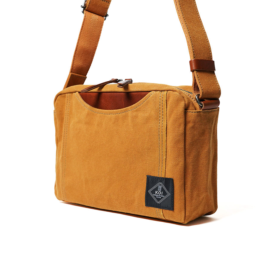 バッグ komukomu 21oz アーミーダック スクエアショルダーバッグ KOG303