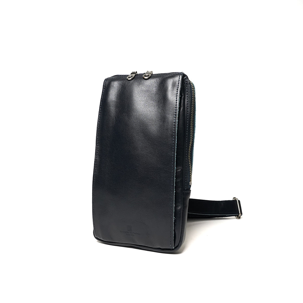 SLANTING -スランティング- タテ型ボディバッグ S KOT1007