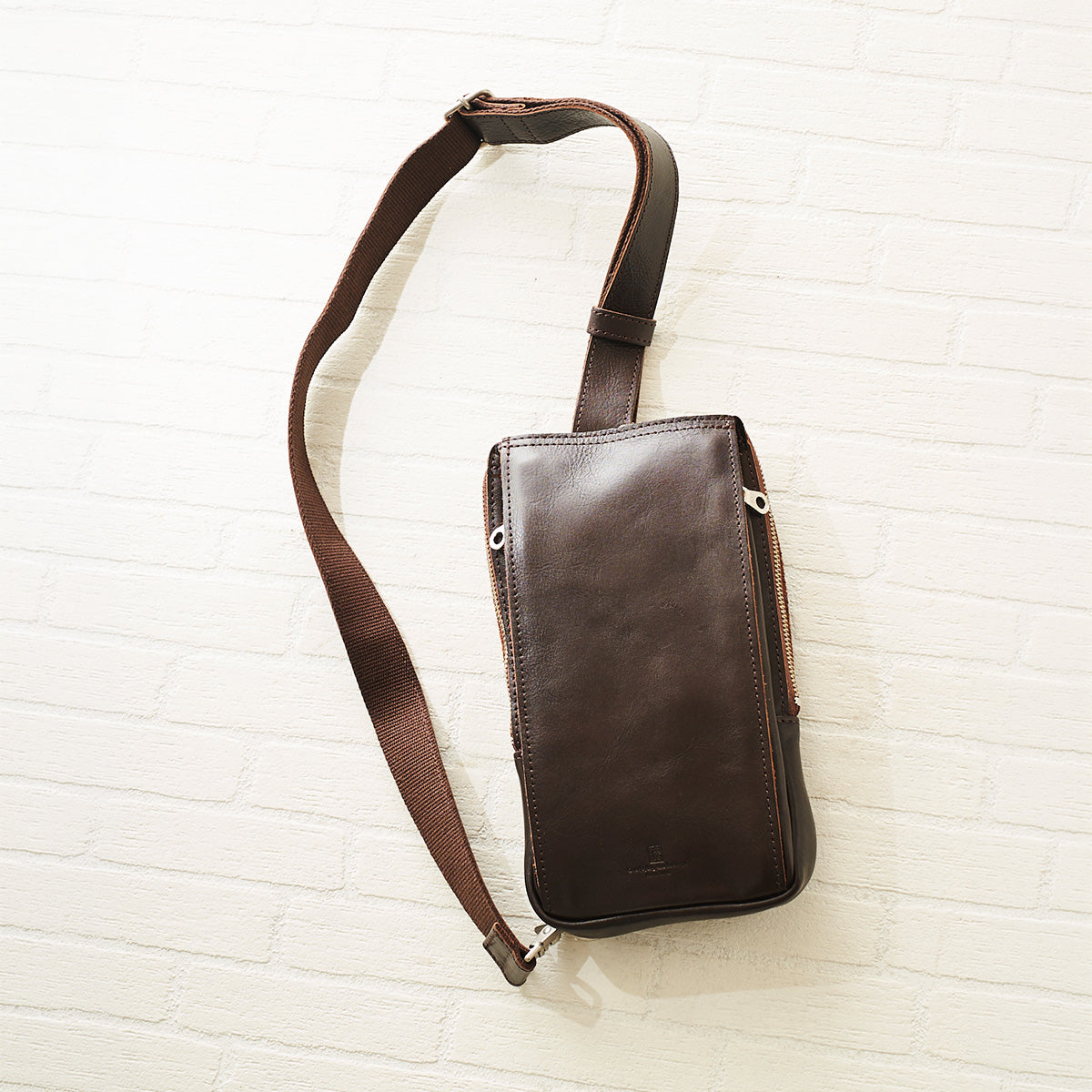 SLANTING -スランティング- タテ型ボディバッグ S KOT1007