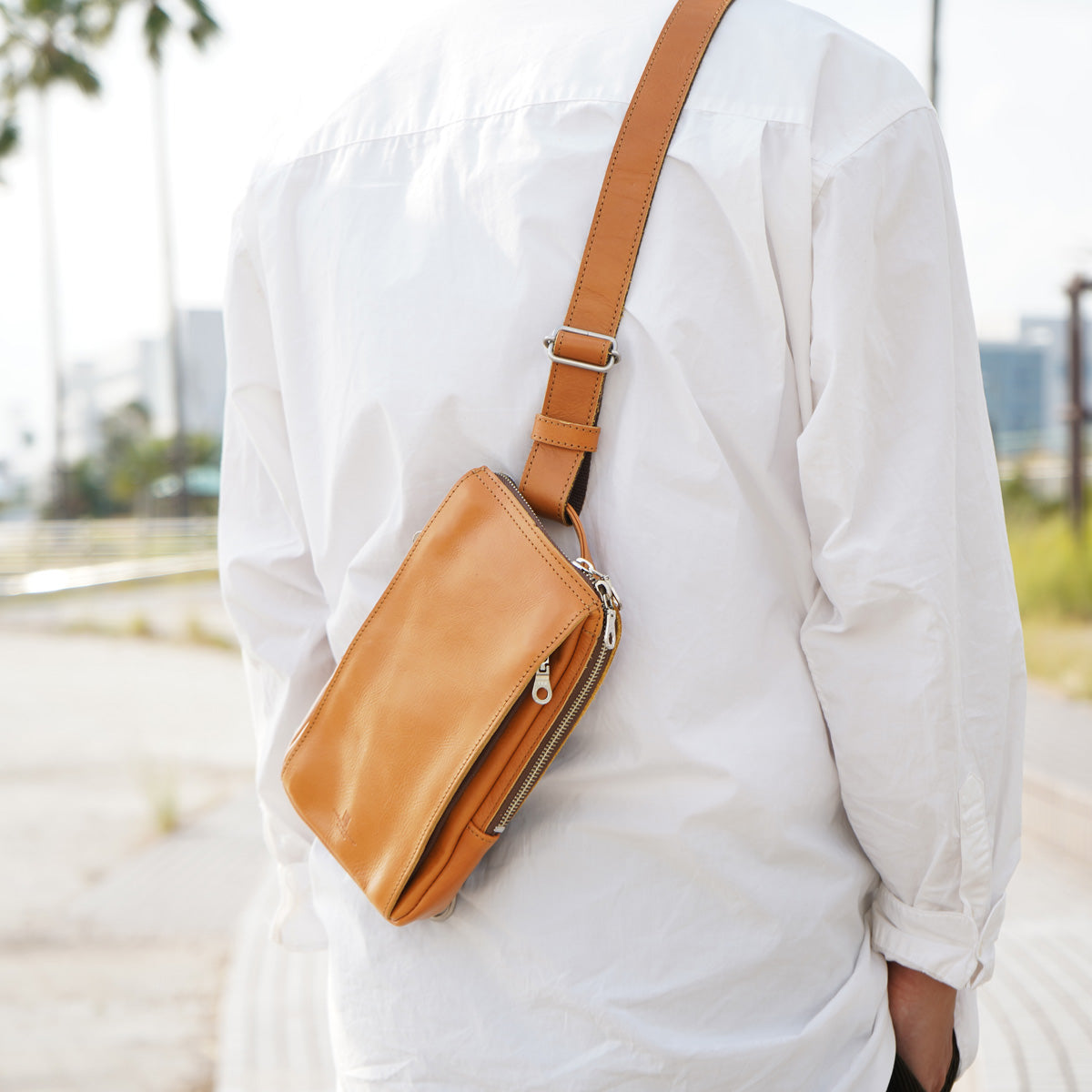 SLANTING -スランティング- タテ型ボディバッグ S KOT1007