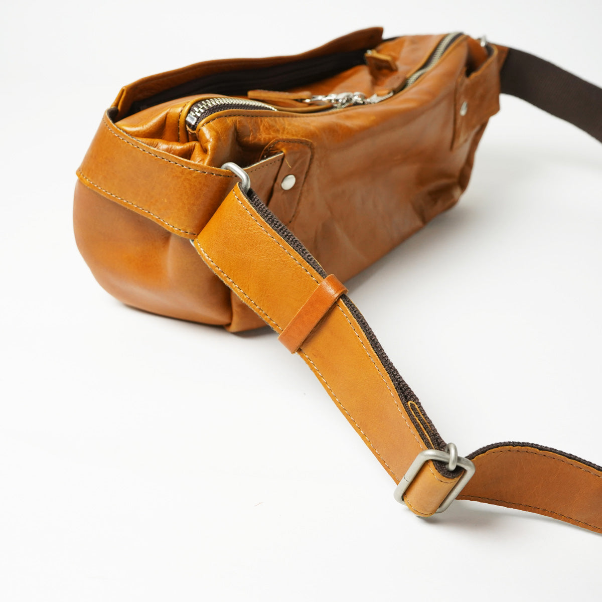 フルクローム ボディショルダーバッグ KOT850