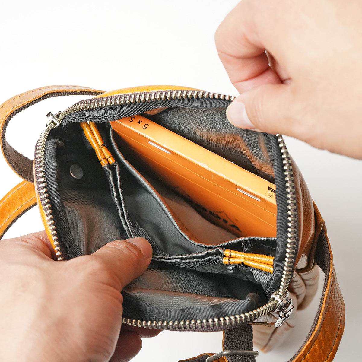 フルクローム ミニショルダーバッグ KOT851