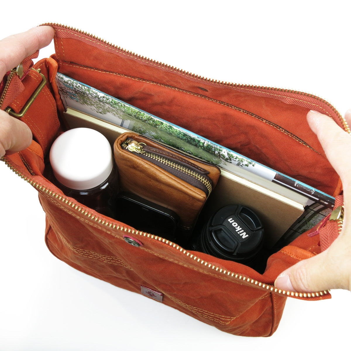 18oz Army Duck Bio 單肩包,中號,LGRN4025