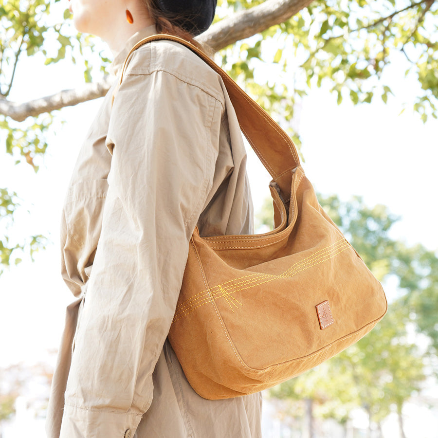 18oz Army Duck Bio 單肩包,中號,LGRN4025