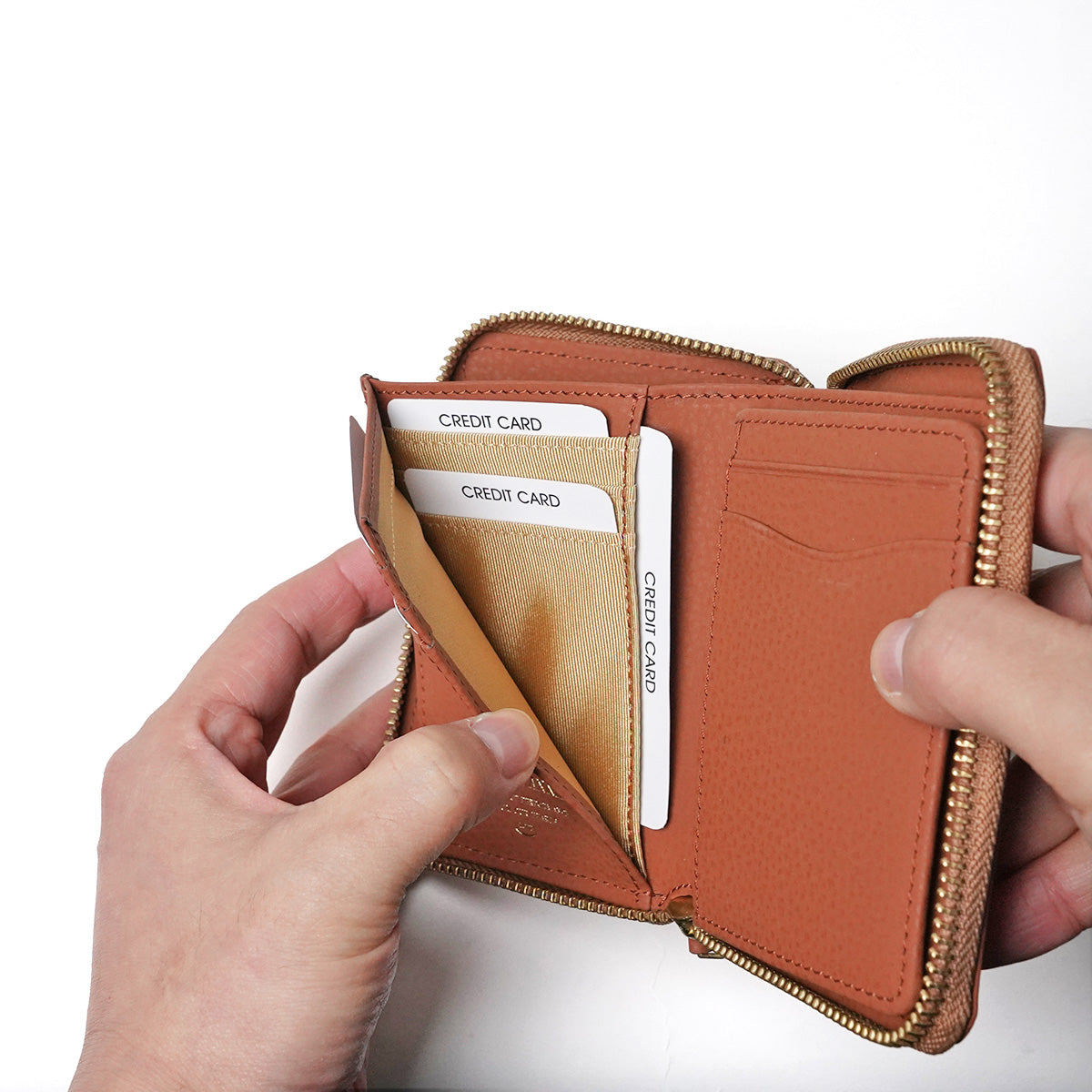 エンボス リサイクルレザー ラウンドファスナー ハーフ財布 LZKM141