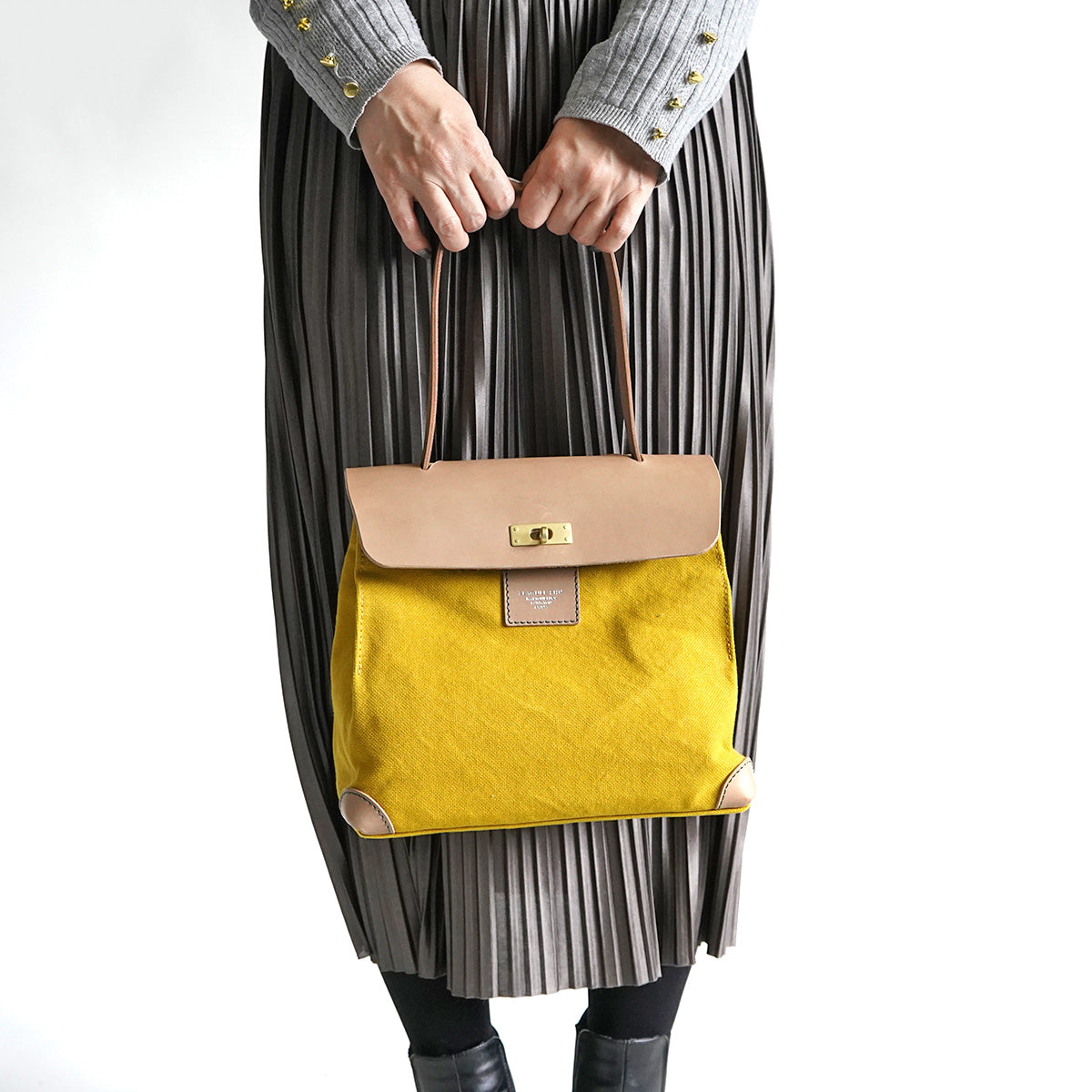 防水ドゥーマン Nomadoma フラップショルダーバッグ SMIC132