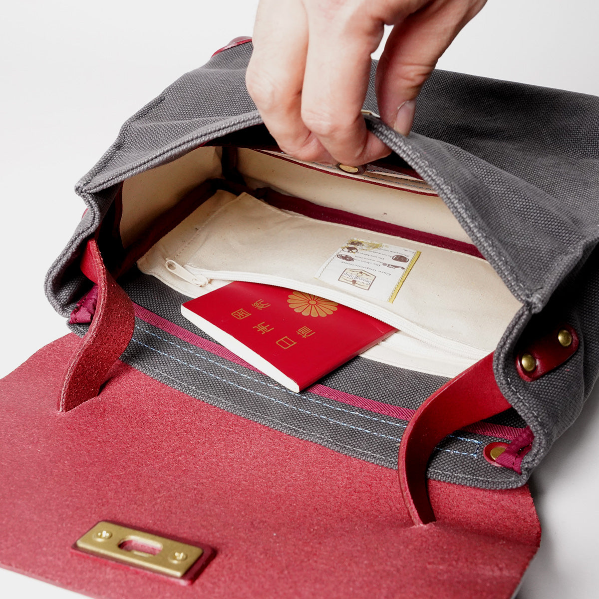 防水ドゥーマン Nomadoma フラップショルダーバッグ SMIC132