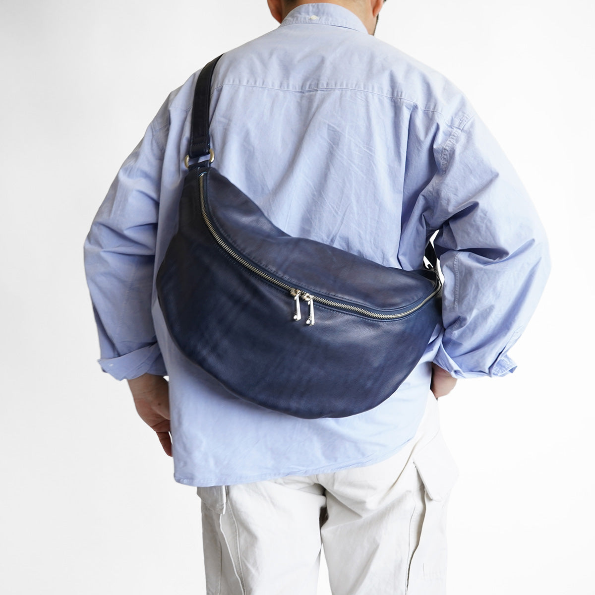 INDIGO -藍染めレザー- MOON SHOULDER BAG YNM1500