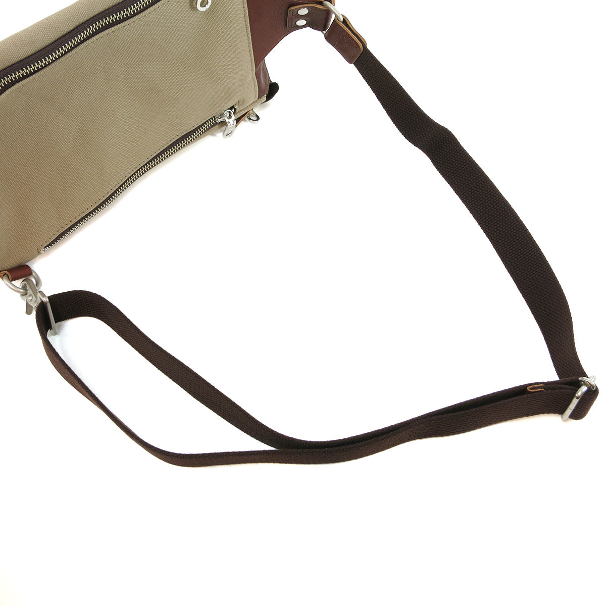 グローブレザー タテ型ボディバッグ YNM210