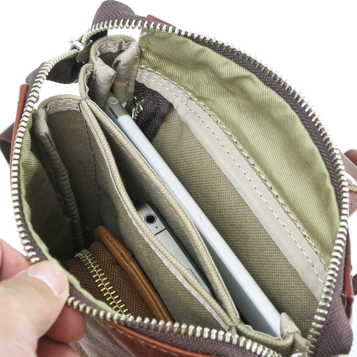 グローブレザー タテ型ボディバッグ YNM210