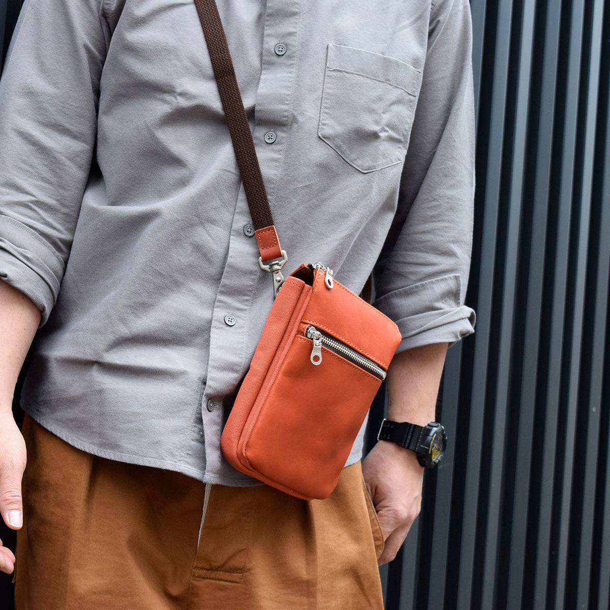 グローブレザー ミニショルダーバッグ YNM224