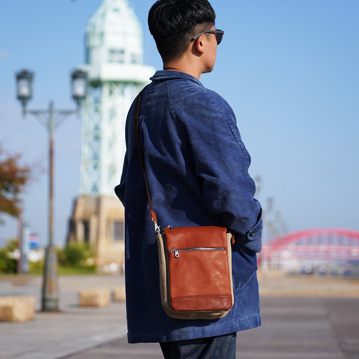 グローブレザー タテ型ショルダーバッグ YNM232