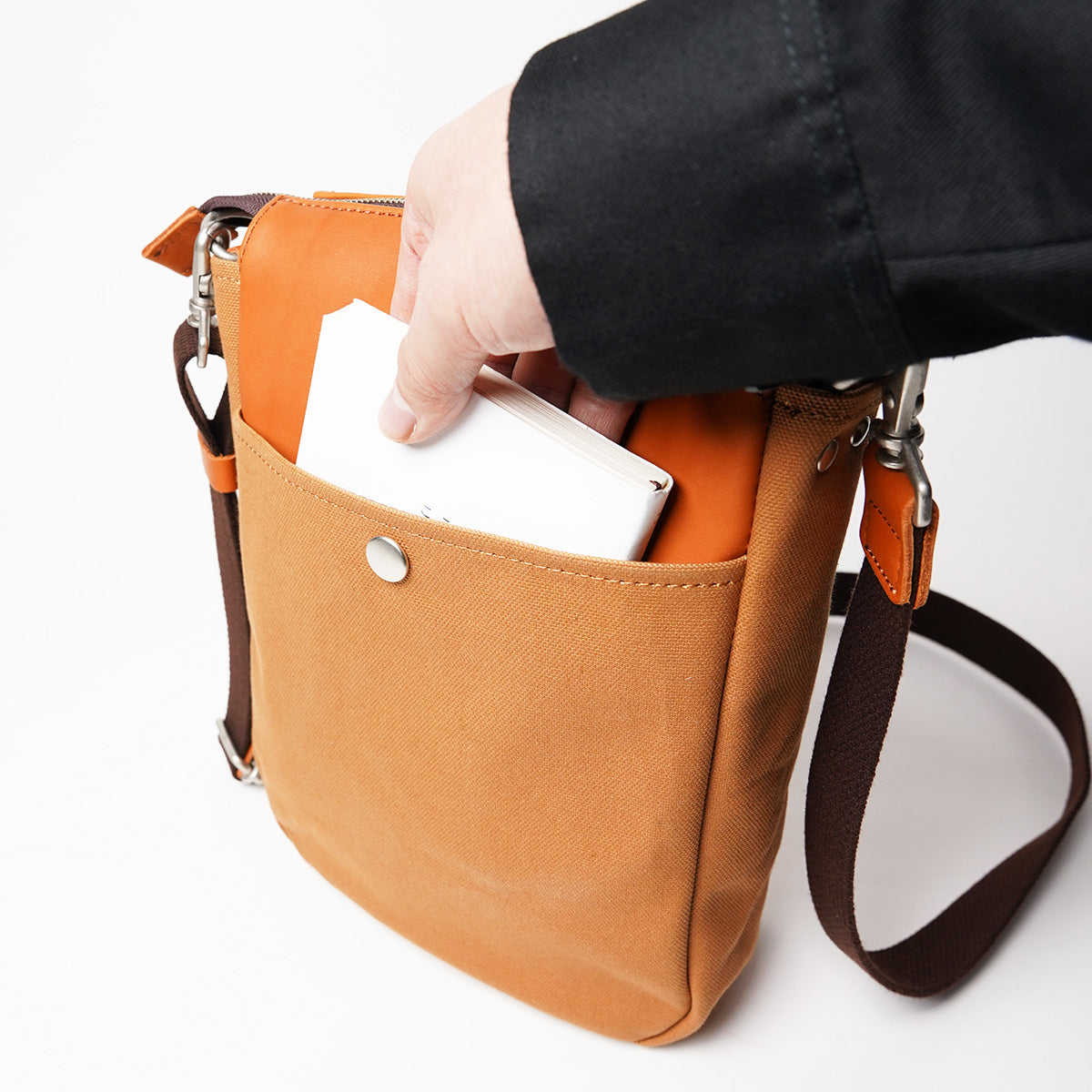 グローブレザー タテ型ショルダーバッグ YNM232