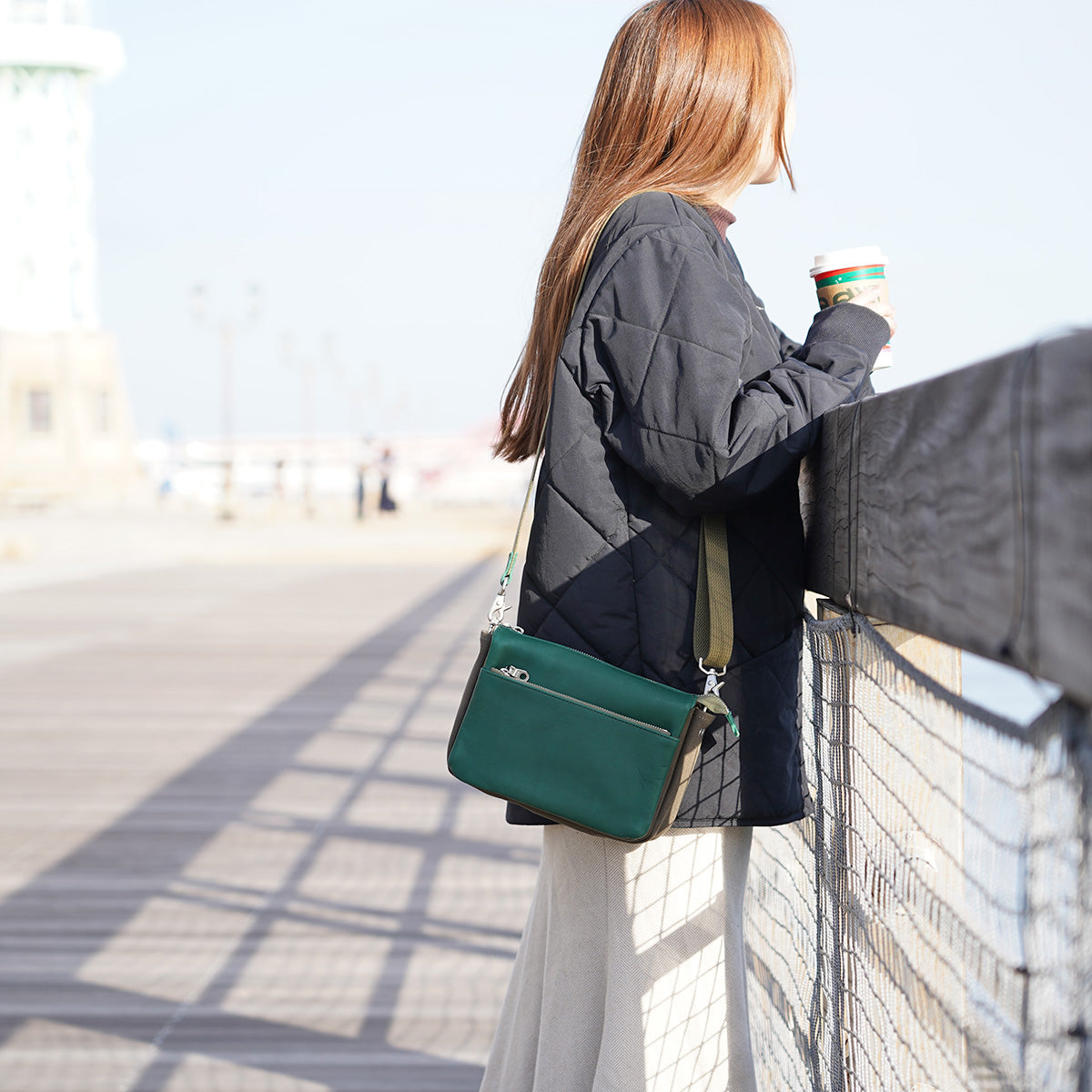 グローブレザー ヨコ型ミニショルダーバッグ YNM233