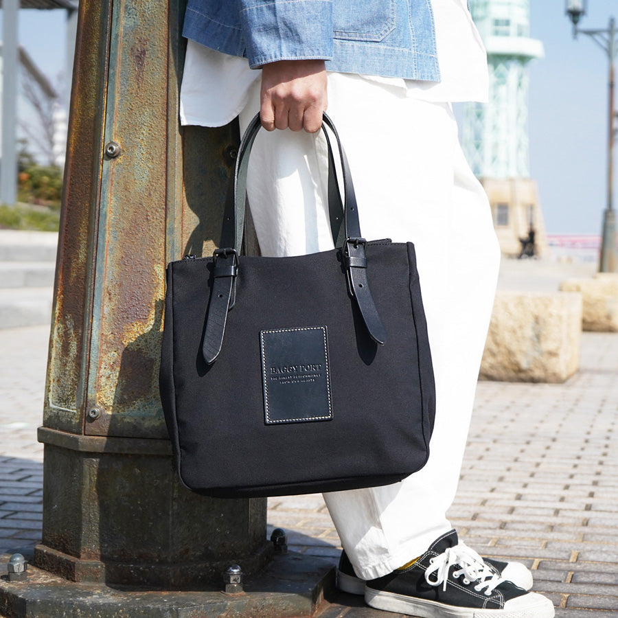BLACK - Black - Tote Bag M YNM418