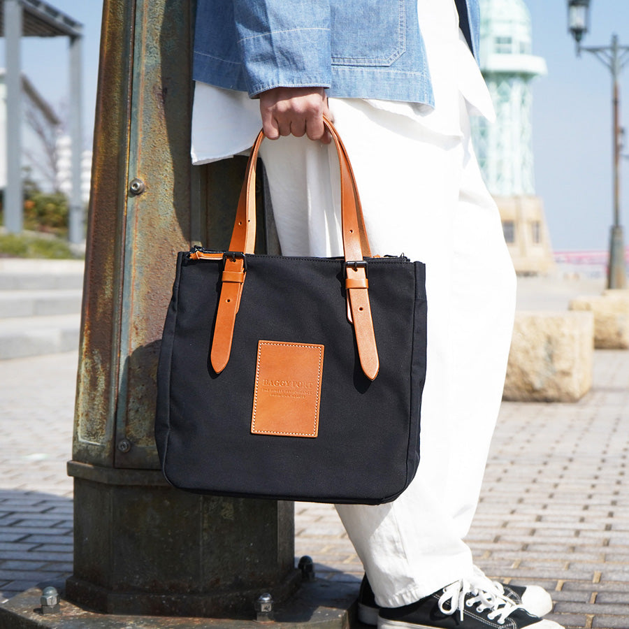 BLACK - Black - Tote Bag M YNM418