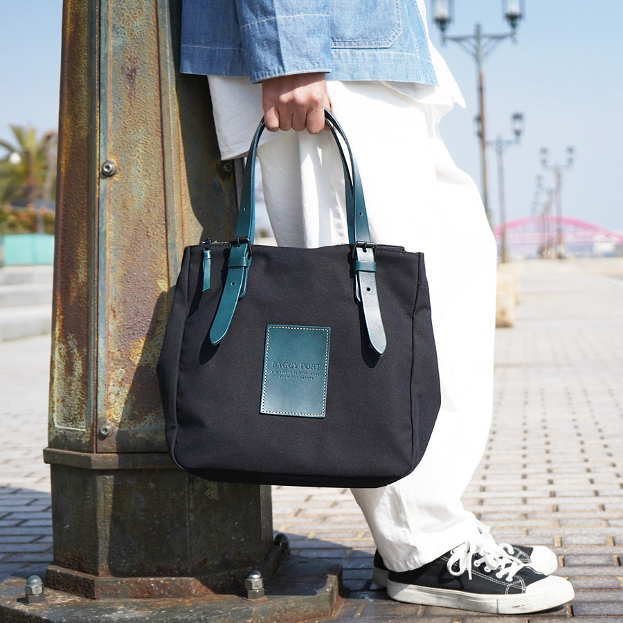BLACK - Black - Tote Bag M YNM418