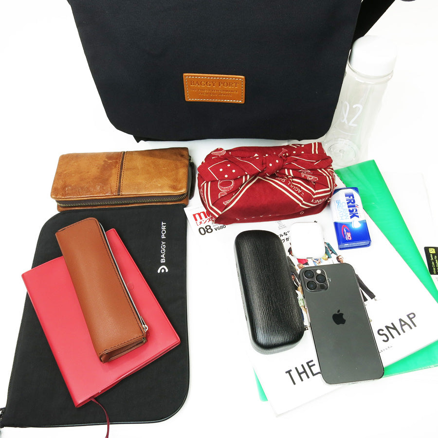 BLACK - Black - Flap shoulder bag YNM419