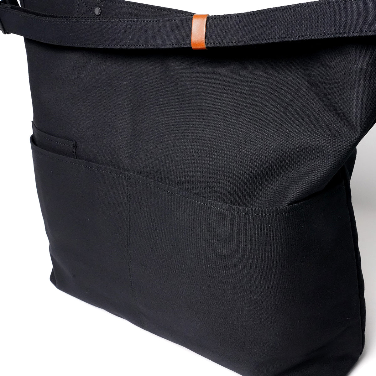 BLACK -Black- One-shoulder bag YNM427