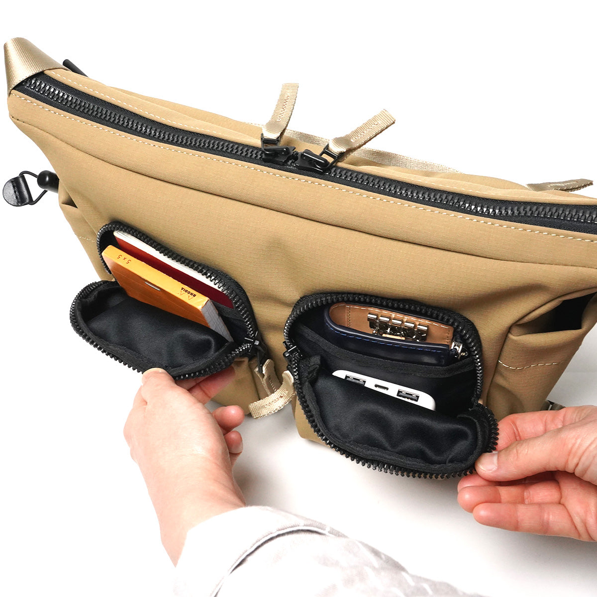 MINOTECH -Minotech Layer- Shoulder Bag, Medium, YNM5604