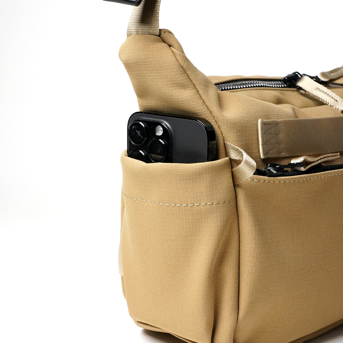 MINOTECH -Minotech Layer- Shoulder Bag, Medium, YNM5604