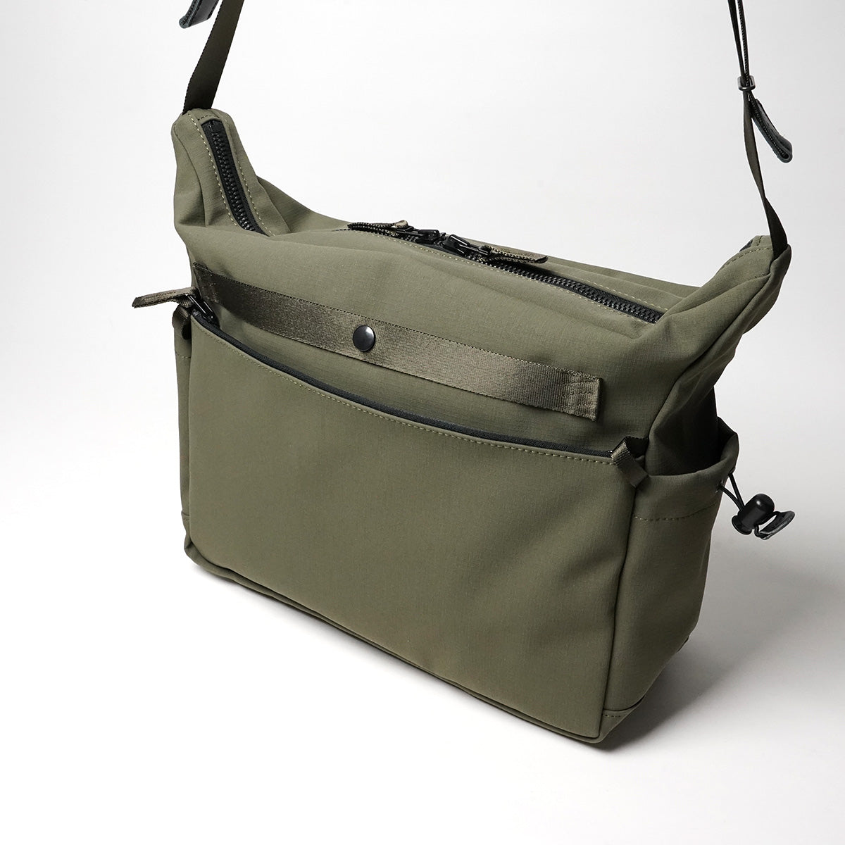 MINOTECH -Minotech Layer- Shoulder Bag, Large, YNM5605