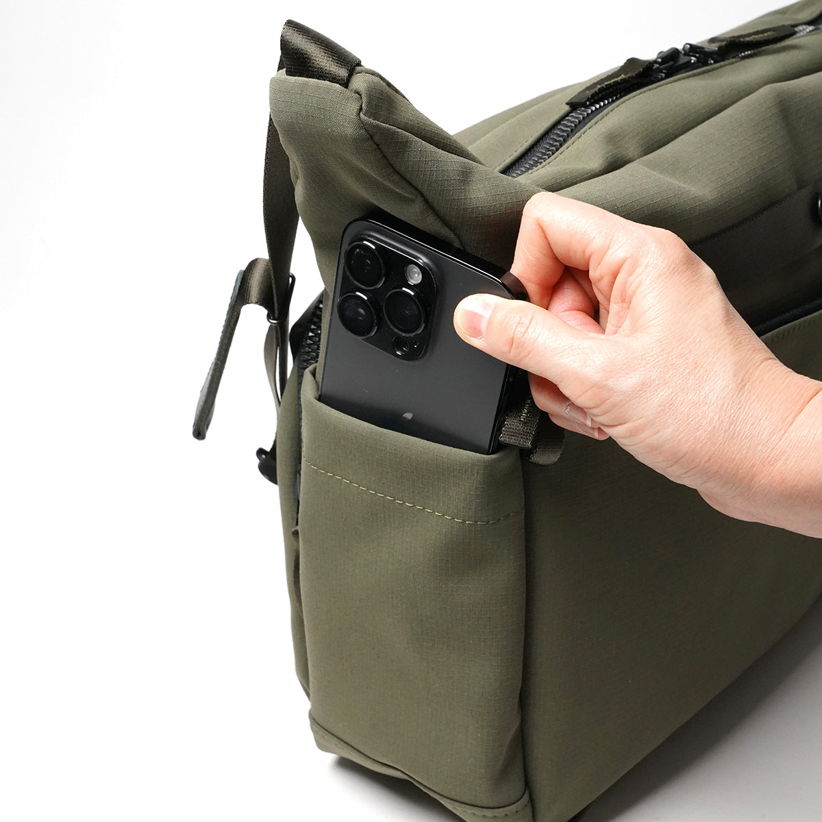 MINOTECH -Minotech Layer- Shoulder Bag, Large, YNM5605