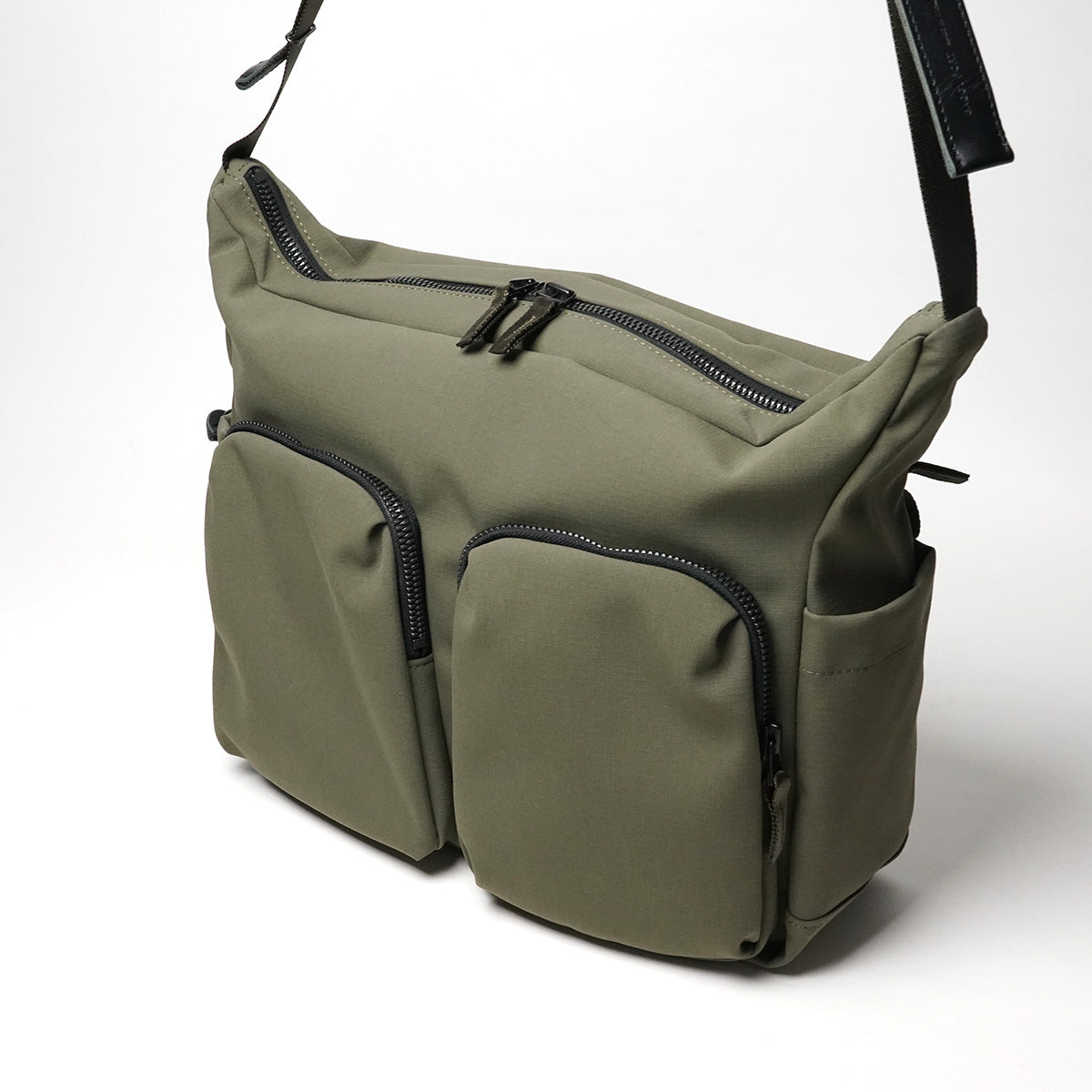MINOTECH -Minotech Layer- Shoulder Bag, Large, YNM5605