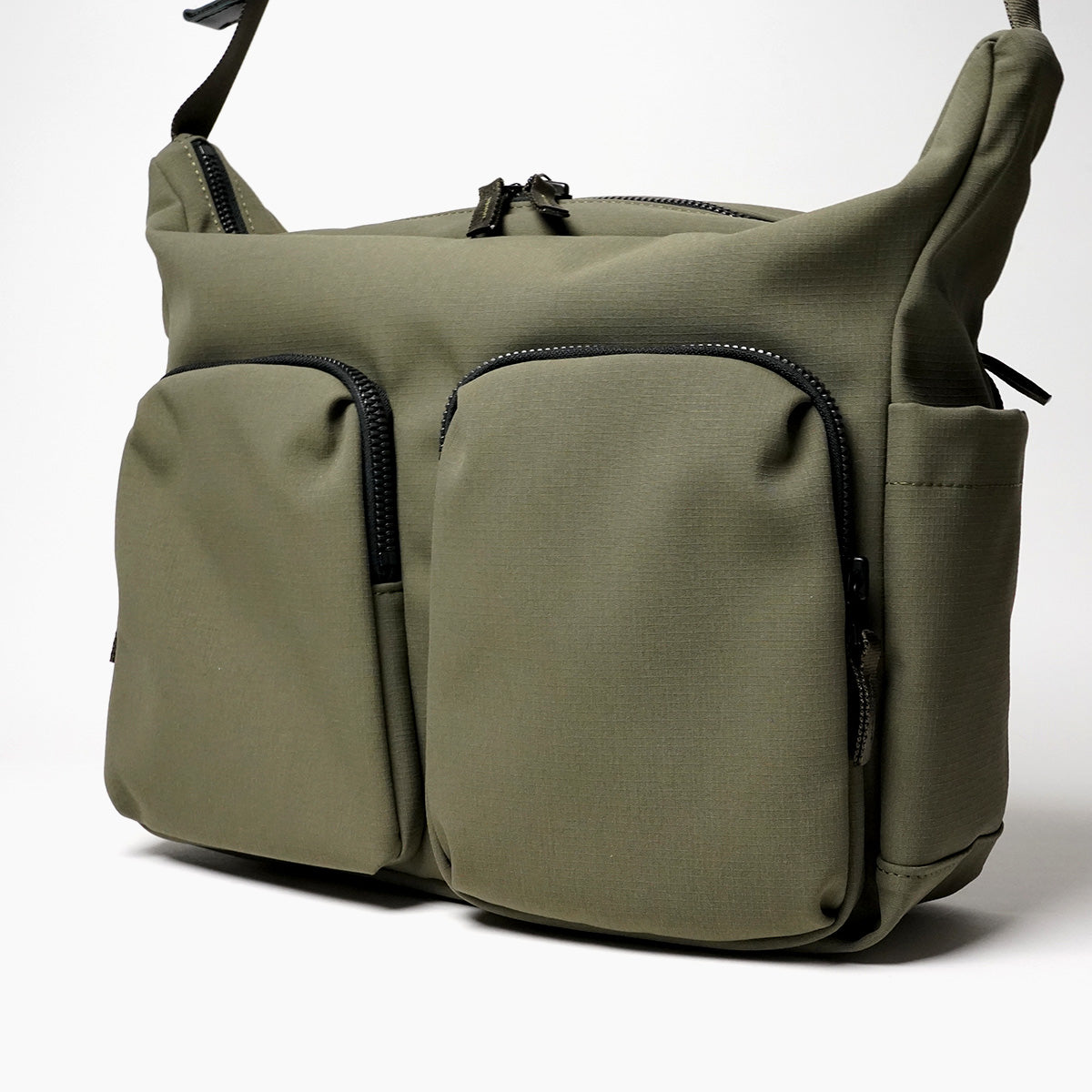 MINOTECH -Minotech Layer- Shoulder Bag, Large, YNM5605