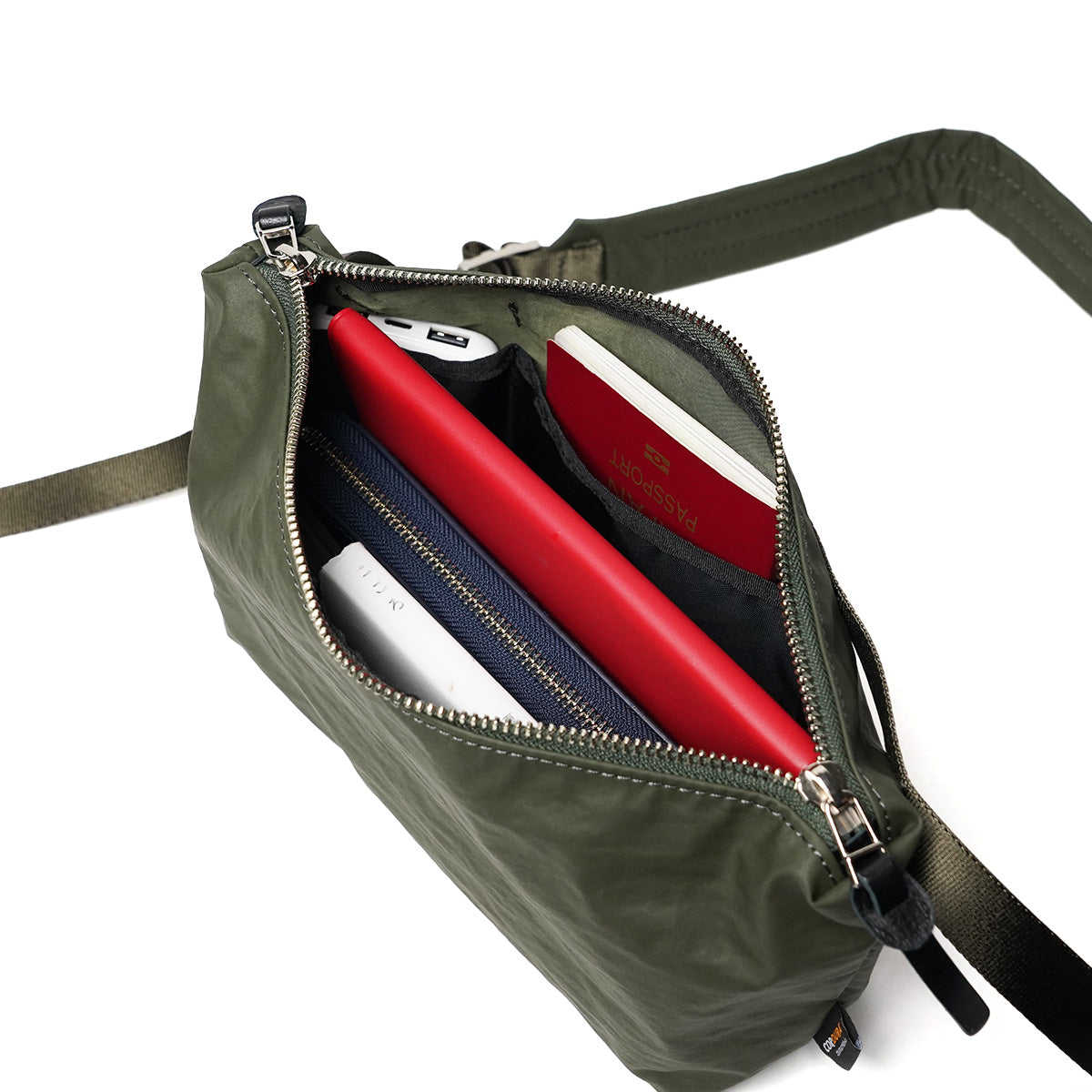 GRINZA Boat-Shaped Mini Shoulder Bag YNM680