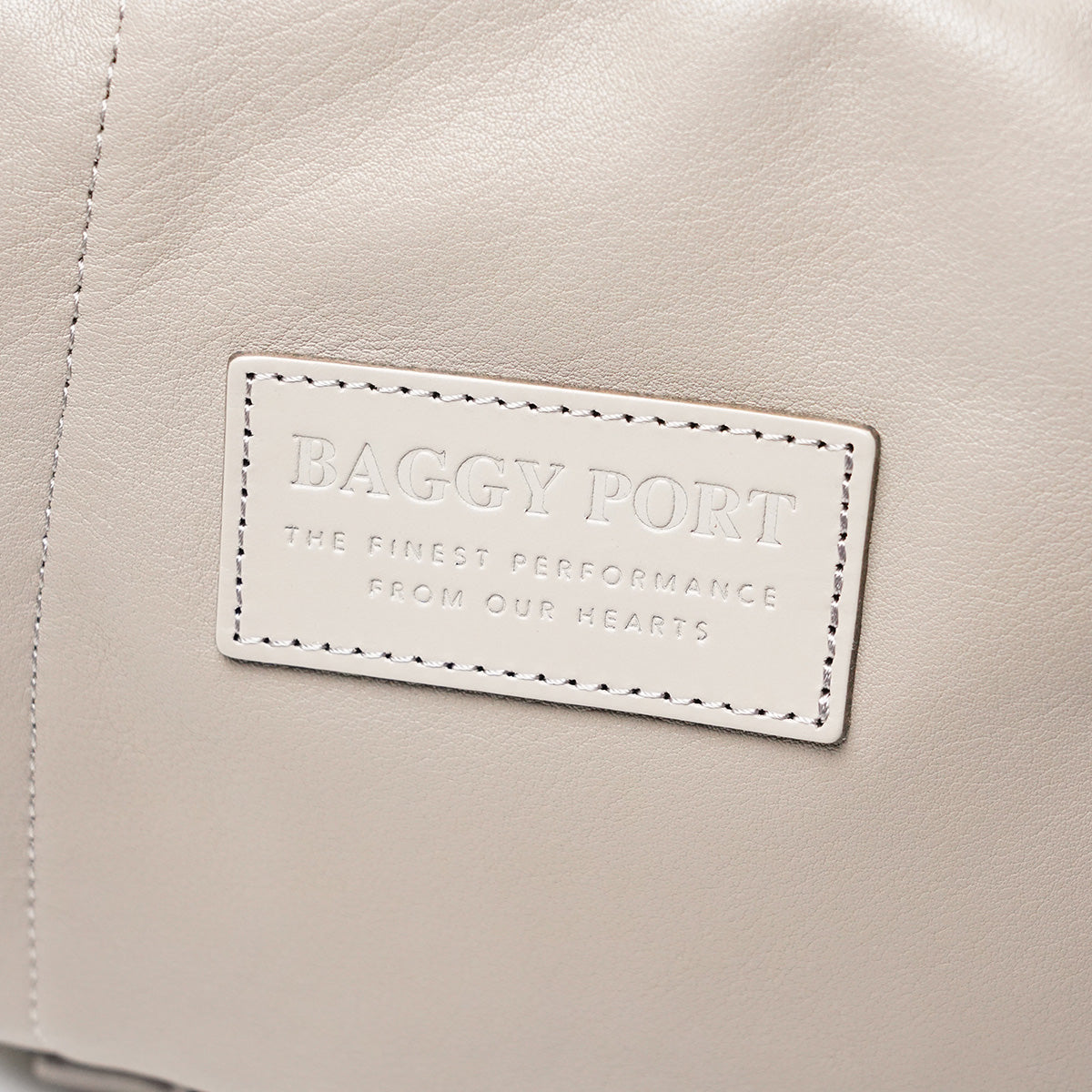 オイルソフトレザー ヨコ型 ボディバッグ YNM990