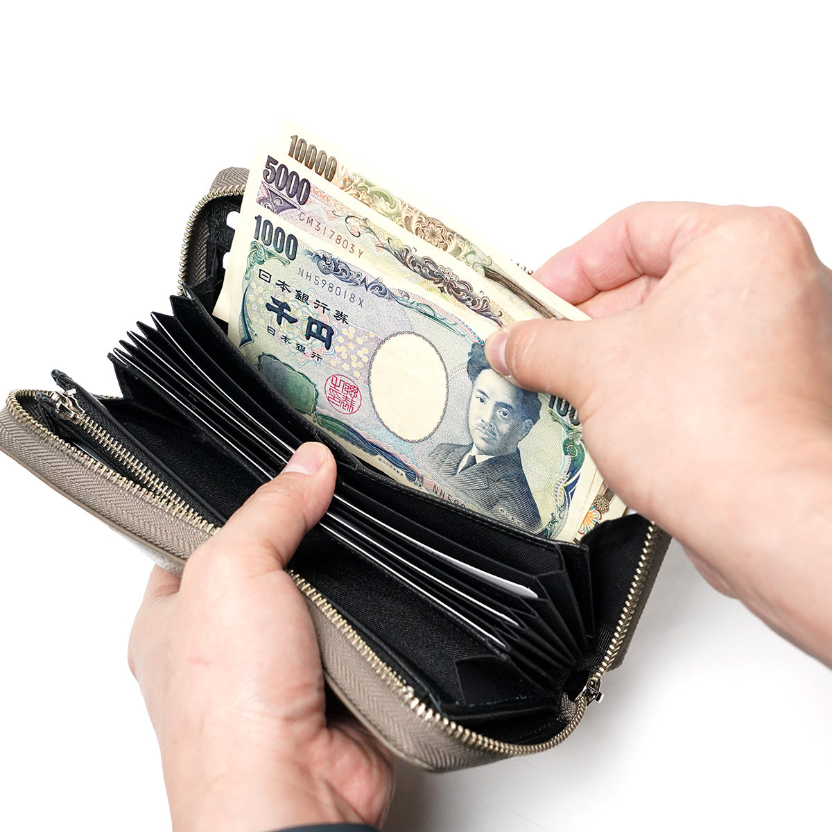 エンボスシュリンク ラウンドファスナー長財布 ZKM100