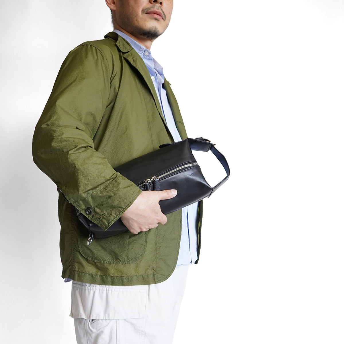 OIL PULLUP -オイルプルアップ- 筒形2WAY クラッチショルダーバッグ ZKM4000