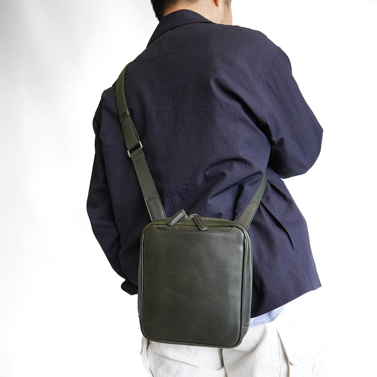 OIL PULLUP -プルアップ- スクエアショルダーバッグ ZKM4001