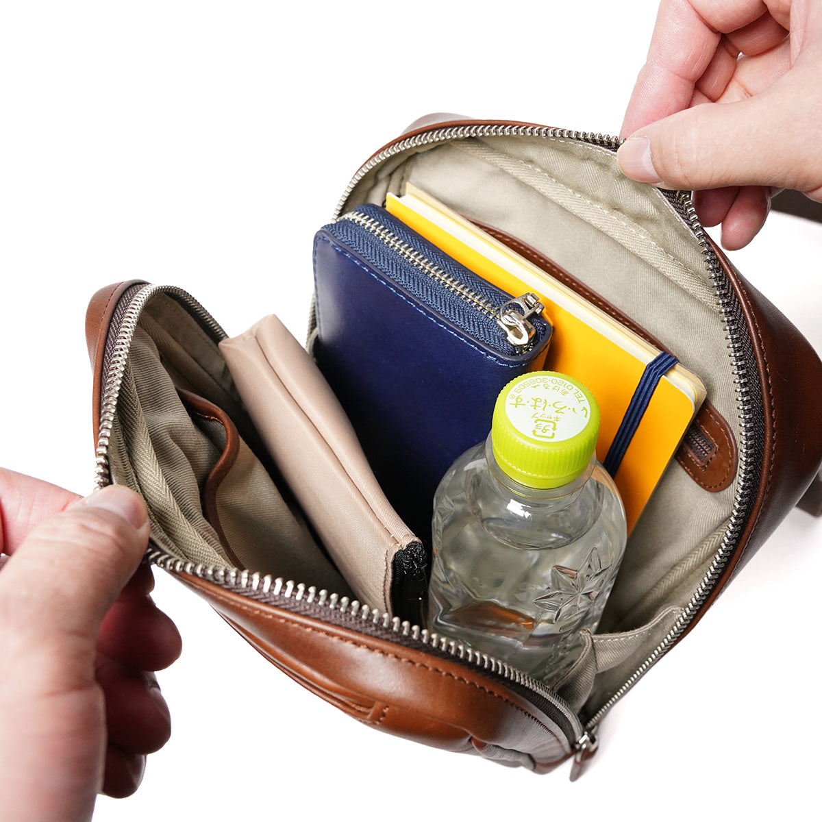 OIL PULLUP -プルアップ- スクエアショルダーバッグ ZKM4001