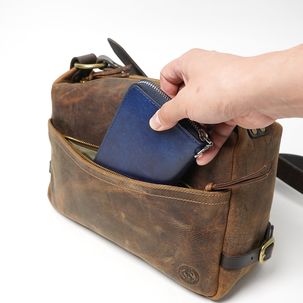 KUDU -クードゥーレザー- ショルダーバッグ ZKM9000