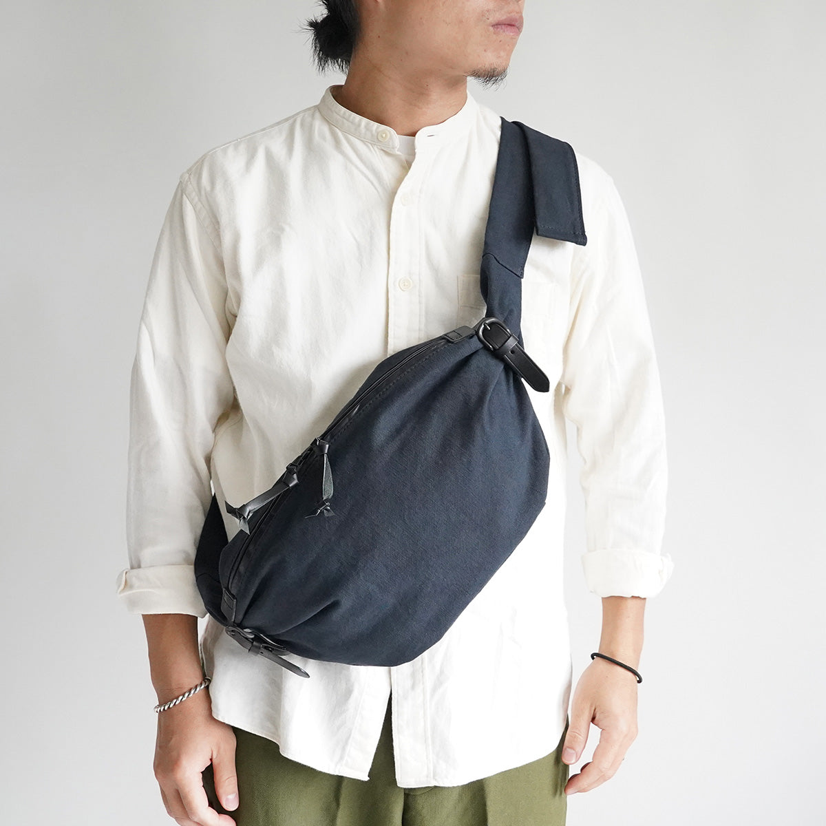 KUROSABI - Black Rust Dye - Sling Bag GRN9600